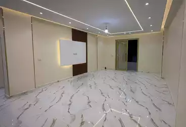 عقارات للبيع - 3 غرف - بالدور 10