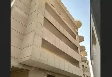 مصنع للبيع