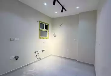 Apartments For sale - 3 rooms - floor 4