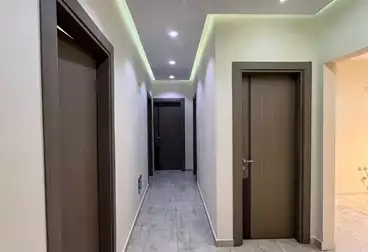 Apartments For sale - 3 rooms - floor 4