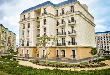 Apartments For sale - 5 rooms - floor 2