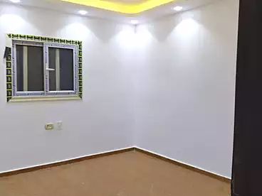 شقق للبيع - 3 غرف - بالدور 0