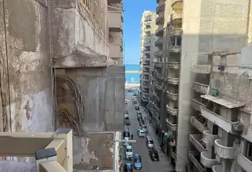 عقارات للبيع - 3 غرف - بالدور 6