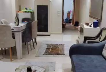 شقق للبيع - 3 غرف - بالدور 7