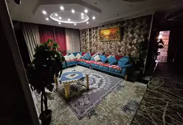 Furnished Apartment For sale - 5 rooms - floor 9