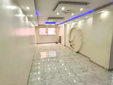 شقق للإيجار - 3 غرف - بالدور 8