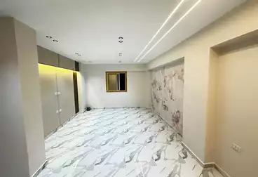 Apartments For sale - 2 rooms - floor 3