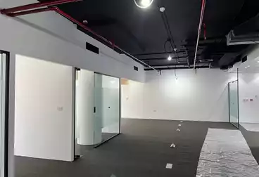 Administrative For sale - 5 rooms - floor 1