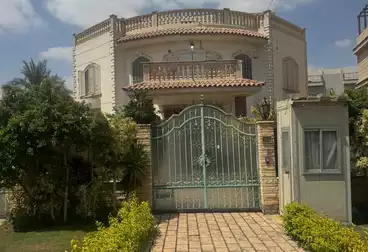 Villas For sale - 8 rooms