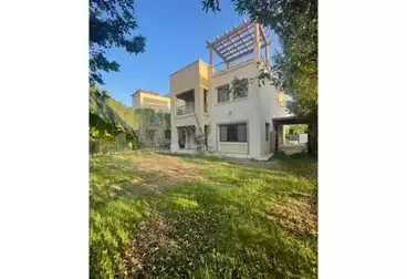فلل للإيجار - 4 غرف