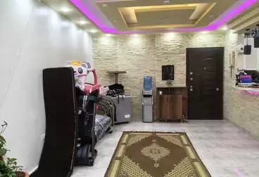 شقق للبيع - 2 غرف - بالدور 1