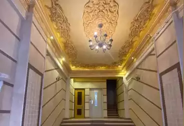 Apartments For sale - 3 rooms - floor 5