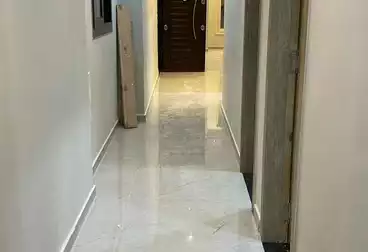 شقق للبيع - 3 غرف - بالدور 0