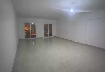 Apartments For sale - 3 rooms - floor 2