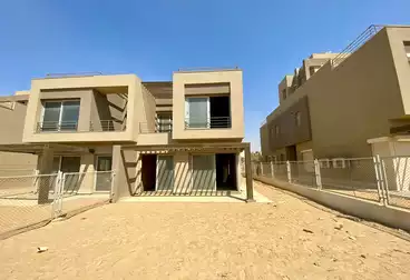 توين هاوس للبيع - 4 غرف