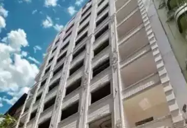 Apartments For sale - 6 rooms - floor 3