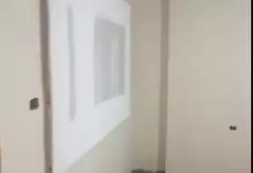 Apartments For sale - 2 rooms - floor 12
