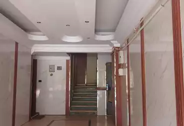 Apartments For sale - 3 rooms - floor 4
