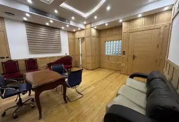 Administrative For rent - 5 rooms - floor 9