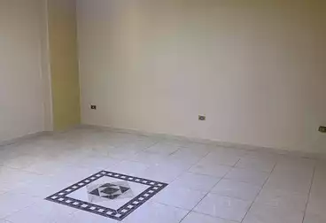شقق للبيع - 3 غرف - بالدور 1