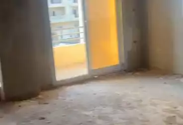 Apartments For sale - 3 rooms - floor 1