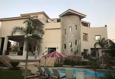 فلل للبيع - 7 غرف