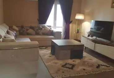 أي فيلا للإيجار