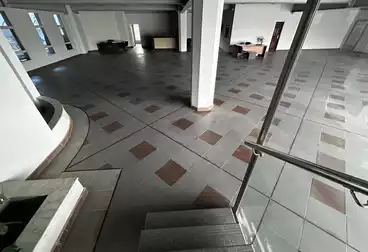 Administrative Building For rent - 35 rooms