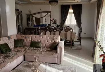 فيلا منفصلة للبيع - 5 غرف