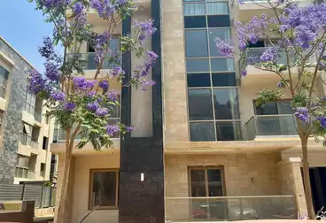 Apartments For sale - 3 rooms - floor 1