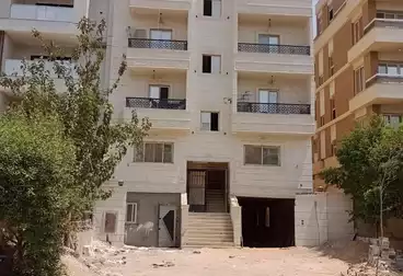 شقق للبيع - 3 غرف - بالدور 0