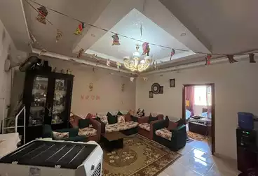 شقق للبيع - 3 غرف - بالدور 4