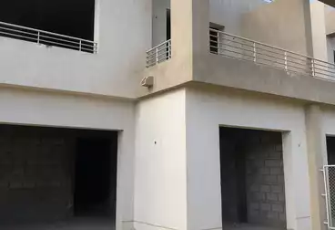 تاون هاوس للبيع - 4 غرف