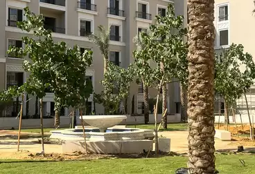 Apartment with Garden For sale - 3 rooms - floor 1