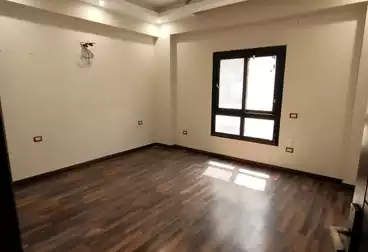 عقارات للبيع - 3 غرف - بالدور 2