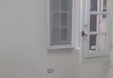 Apartments For sale - 3 rooms - floor 4