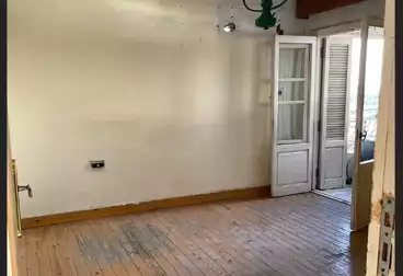 Apartments For sale - 2 rooms - floor 8