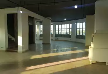 تجاري للإيجار