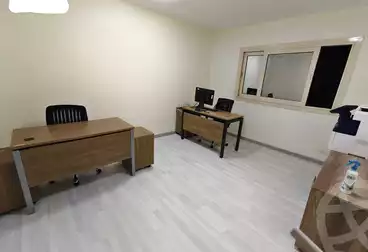 Administrative For rent - 4 rooms - floor 2