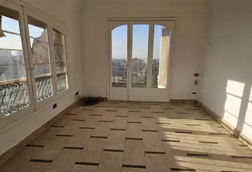 Apartments For sale - 3 rooms - floor 10