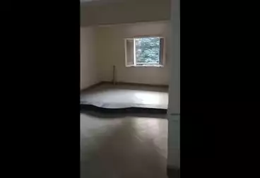 Apartments For sale - 3 rooms - floor 1