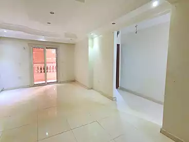 شقق للبيع - 3 غرف - بالدور 5