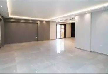 مكاتب للإيجار - 3 غرف - بالدور 3