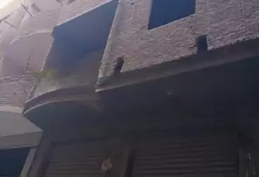 House / Home For sale - 6 rooms