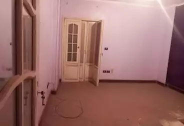 Apartments For sale - 3 rooms - floor 4