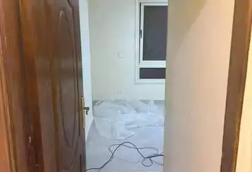 شقق للبيع - 2 غرف - بالدور 1