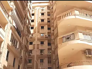 شقق للبيع - 3 غرف - بالدور 8