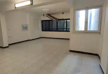 Apartments For sale - 3 rooms - floor 5