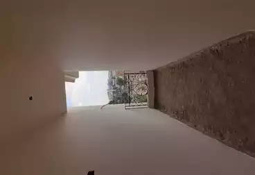 Apartments For sale - 3 rooms - floor 4
