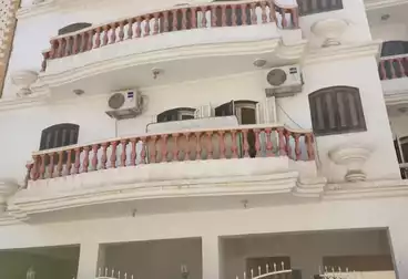 Building For sale - 3 rooms